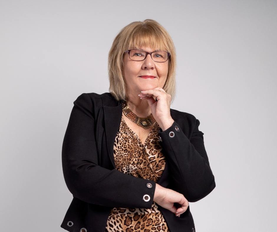 Karen Murdock headshot