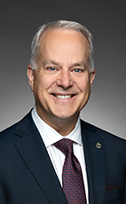 Kelly McCauley headshot