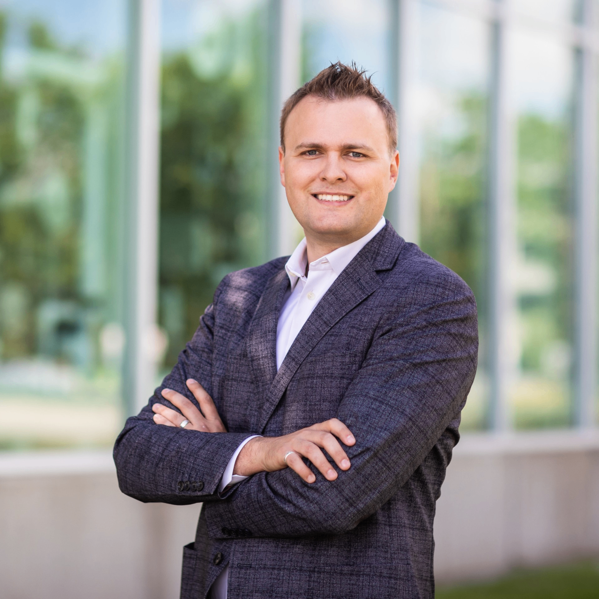 Andrew Karesa headshot